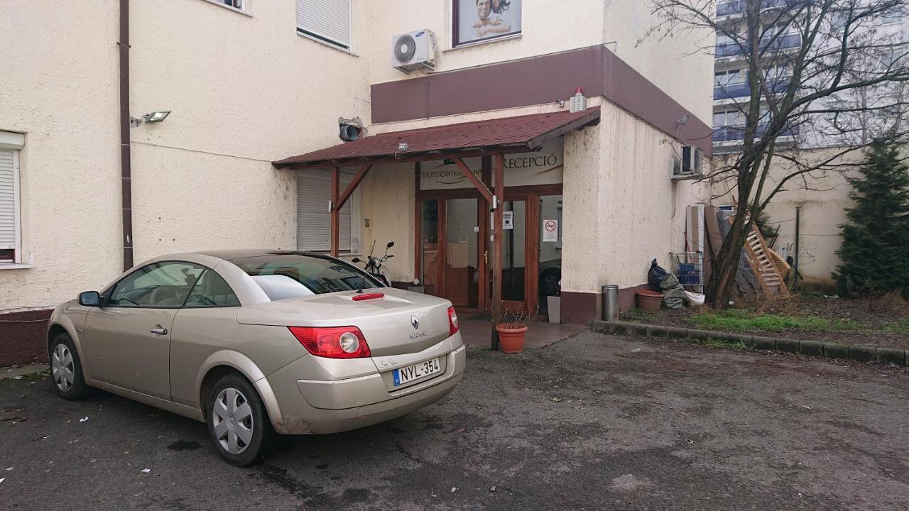 布达佩斯 Pillango Munkasszallo旅舍 外观 照片